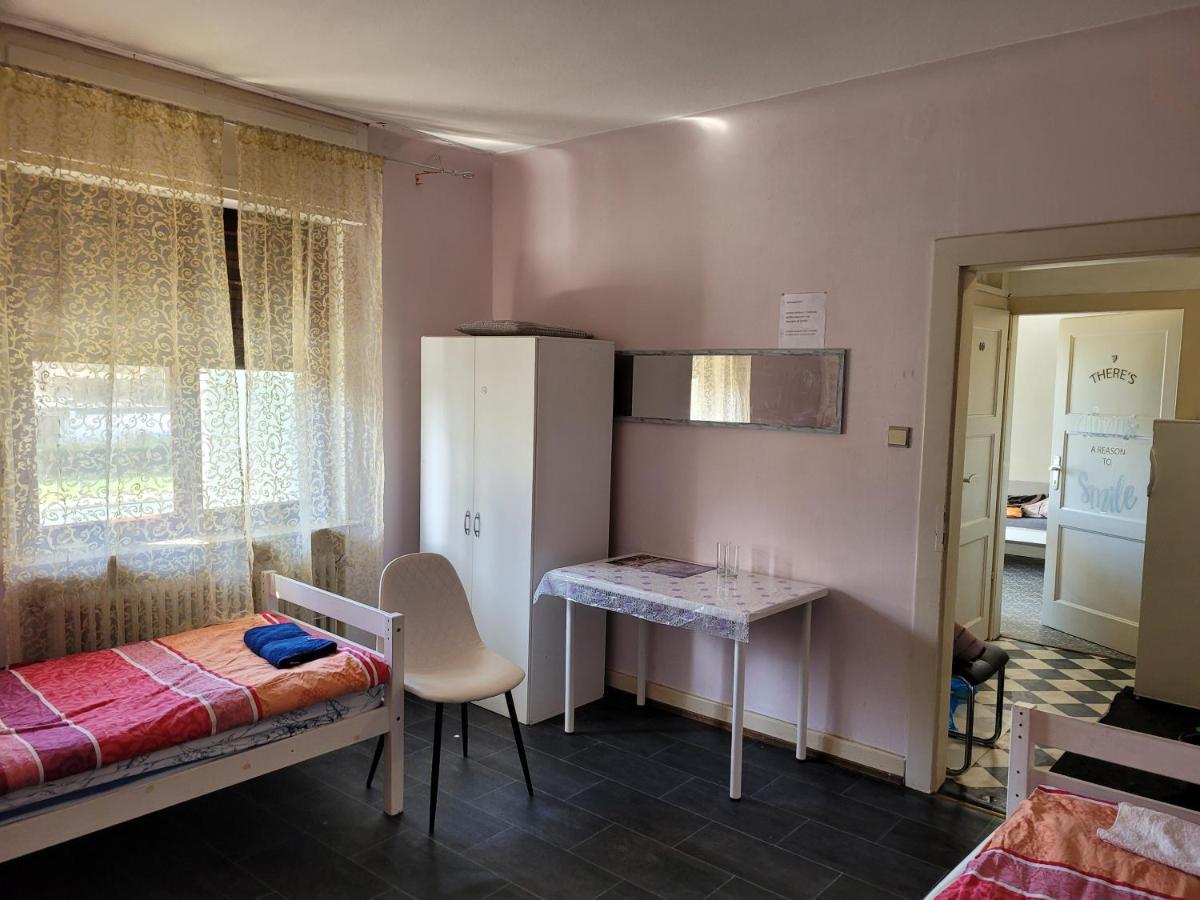 Mehrere Privatzimmer Lang Und Kurzfristig Zu Mieten Саарбрюкен Екстериор снимка